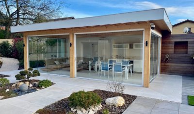 Nouveauté ! Fermeture complète de pool-house sur mesure : un espace extérieur transformé en véritable lieu de vie proche de Villefranche-sur-Saône