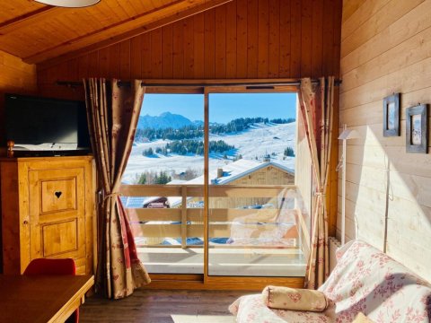 Châssis coulissants en 2 vantaux aux Saisies : rénovation réussie d'une copropriété