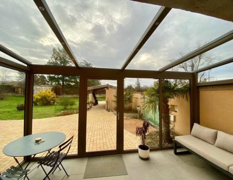 Création d’un sas d’entrée et extension de l’habitation : aménagement maîtrisée et confort durable près de Trévoux (01)