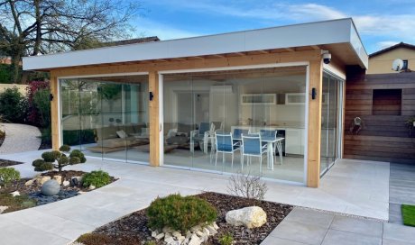 Nouveauté ! Fermeture complète de pool-house sur mesure : un espace extérieur transformé en véritable lieu de vie proche de Villefranche-sur-Saône