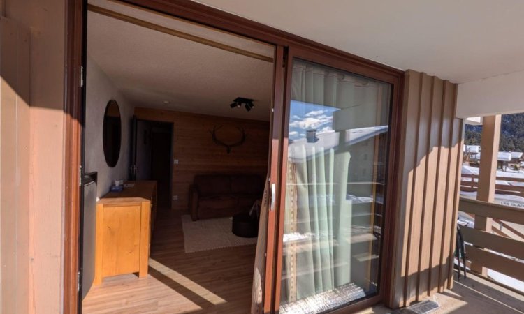 Châssis coulissants en 2 vantaux aux Saisies : rénovation réussie d'une copropriété