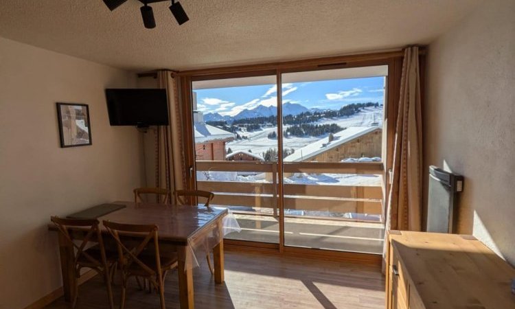 Châssis coulissants en 2 vantaux aux Saisies : rénovation réussie d'une copropriété