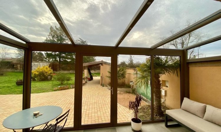 Création d’un sas d’entrée et extension de l’habitation : aménagement maîtrisée et confort durable près de Trévoux (01)